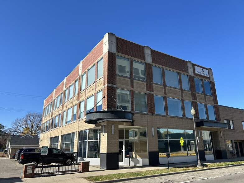 423 N Main St, Royal Oak, MI for lease - Building Photo - Image 3 of 30