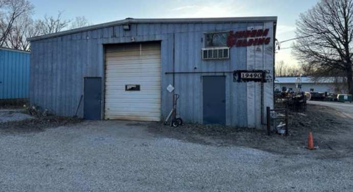 19490 Metcalf Ave, Stilwell, KS for sale - Building Photo - Image 1 of 1