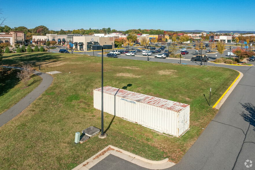 5100 Wellington Rd, Gainesville, VA à louer - Photo du bâtiment - Image 2 de 2