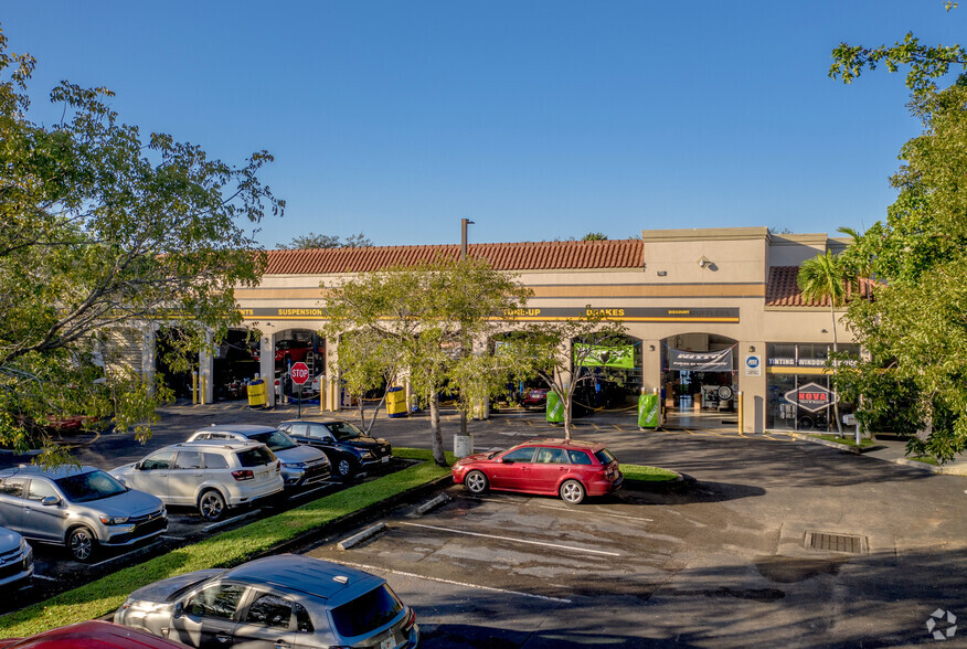 12585 W Sunrise Blvd, Sunrise, FL for sale - Primary Photo - Image 1 of 6