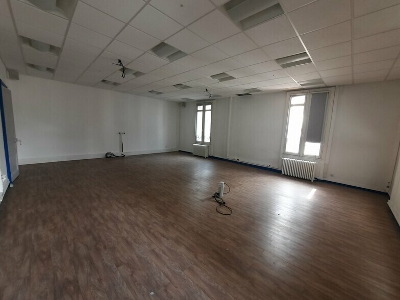 Office in Rouen for sale - Interior Photo - Image 3 of 15