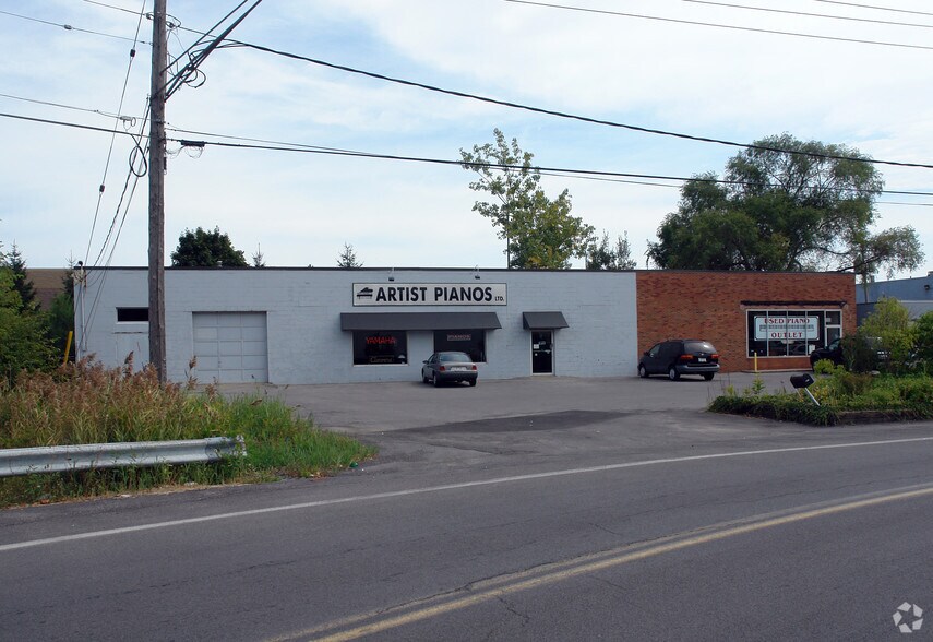 5780 Celi Dr, East Syracuse, NY à vendre - Photo principale - Image 2 de 17