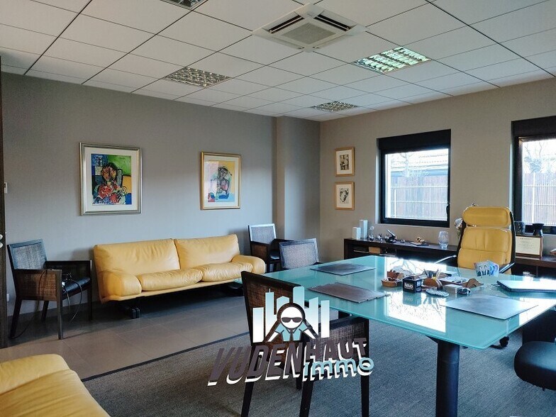 Office in Toulouse for lease - Interior Photo - Image 1 of 9