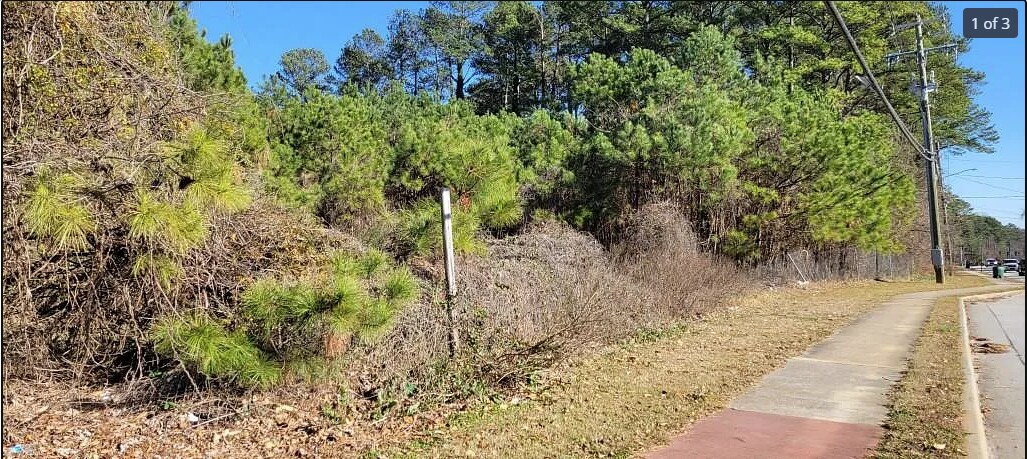 1002 Rockbridge Rd NW, Norcross, GA à vendre Photo principale- Image 1 de 4