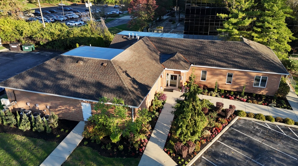 480 Colonial Pky, Columbus, OH for lease - Building Photo - Image 2 of 14