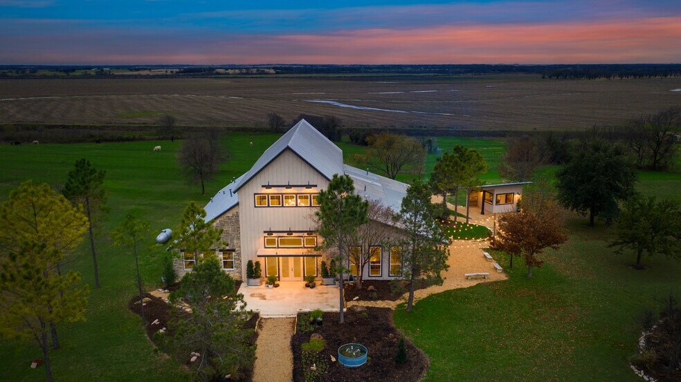 955 Jack Eastham, Avalon, TX à vendre - Photo du bâtiment - Image 3 de 48