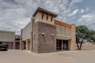 3300-3302 82nd St, Lubbock, TX for lease Building Photo- Image 1 of 11