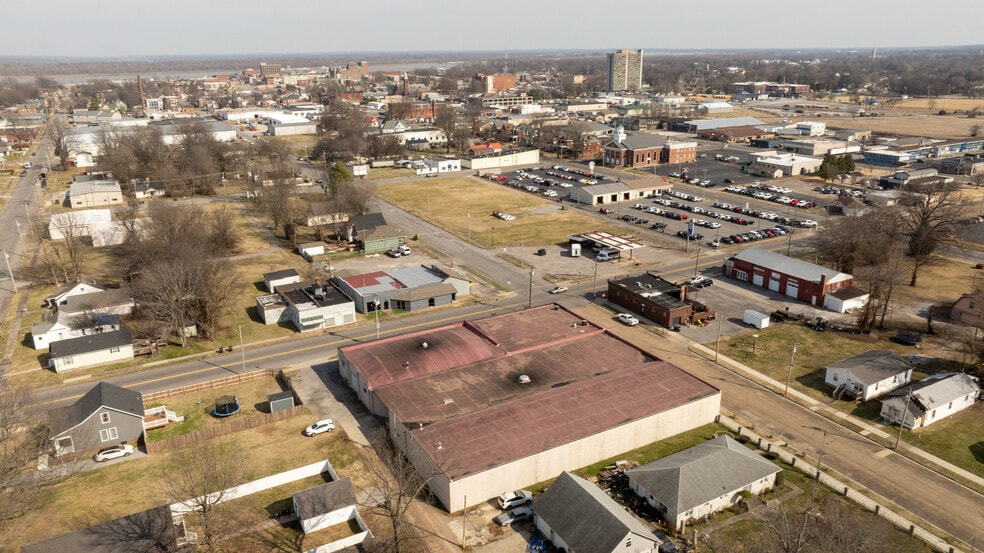 303 N 13th St, Paducah, KY for sale - Building Photo - Image 3 of 17