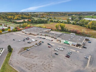 Plus de détails pour 100-170 Evergreen Sq SW, Pine City, MN - Vente au détail à louer