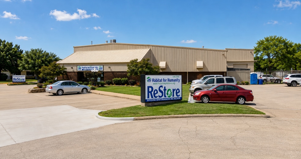 2060 Couch Dr, McKinney, TX for sale - Building Photo - Image 1 of 17