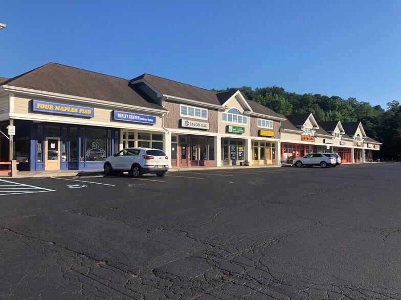 1820 NEW HACKENSACK Rd, Poughkeepsie, NY à louer - Photo du bâtiment - Image 2 de 3