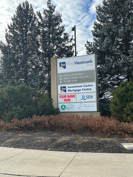 15750 W Dodge Rd, Omaha, NE à louer - Photo du bâtiment - Image 3 de 3