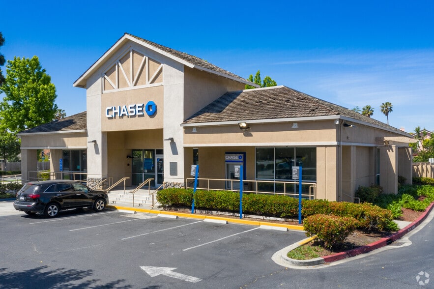 261 Jacklin Rd, Milpitas, CA for lease - Primary Photo - Image 1 of 4
