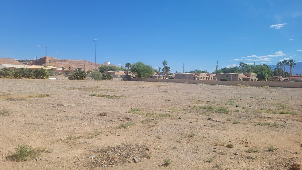 451 W Mesquite Blvd, Mesquite, NV à vendre - Photo du bâtiment - Image 3 de 4