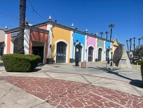 11215-11389 Long Beach Blvd, Lynwood, CA for lease Interior Photo- Image 2 of 10