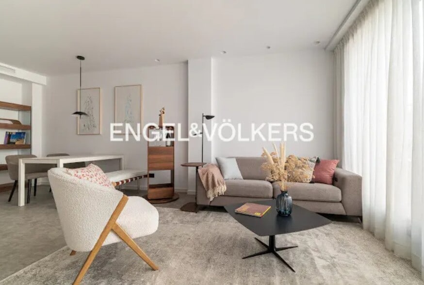 Multifamily in Barcelona, Barcelona for sale - Floor Plan - Image 1 of 5