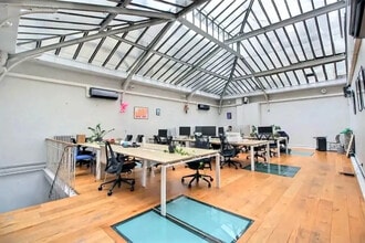 61 Rue Du Faubourg Saint-Denis, Paris for lease Building Photo- Image 1 of 5