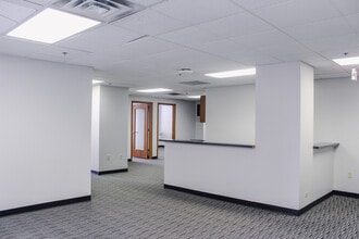 77 Monroe Center St NW, Grand Rapids, MI à louer Photo intérieure- Image 1 de 8