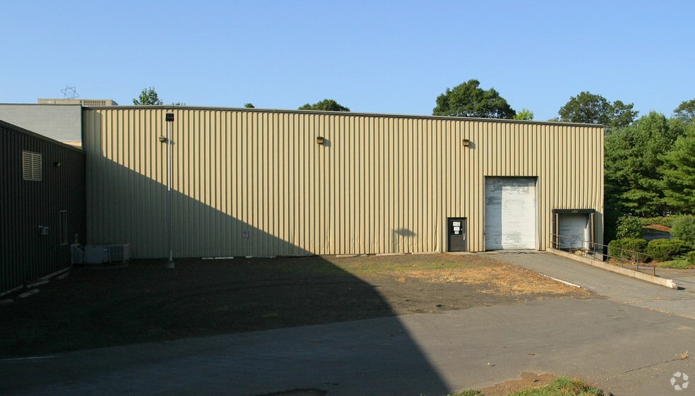 8 Inspiration Ln, Chester, CT for lease - Building Photo - Image 2 of 7