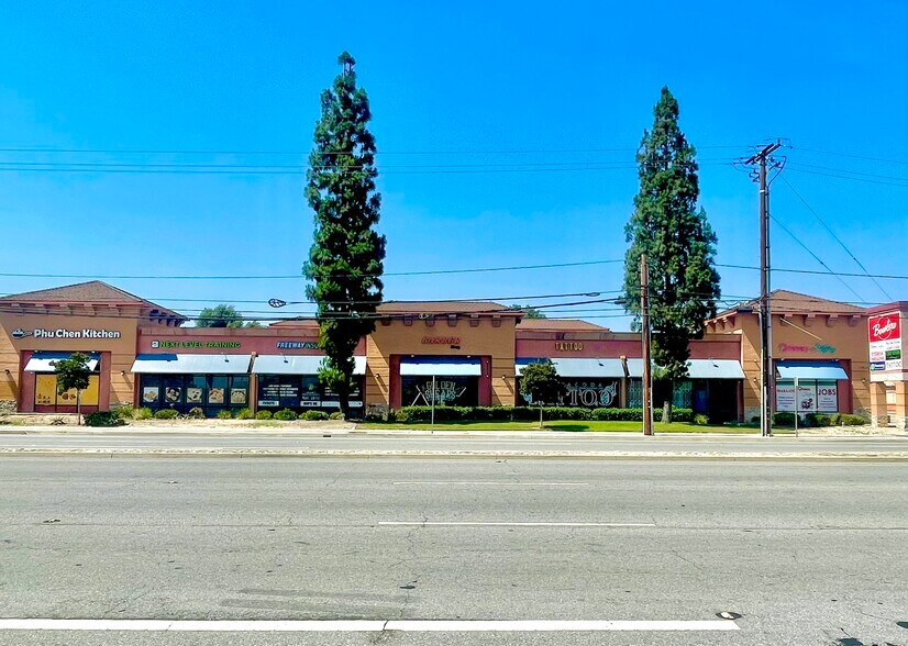 17218 Foothill Blvd, Fontana, CA à vendre - Photo du bâtiment - Image 3 de 15