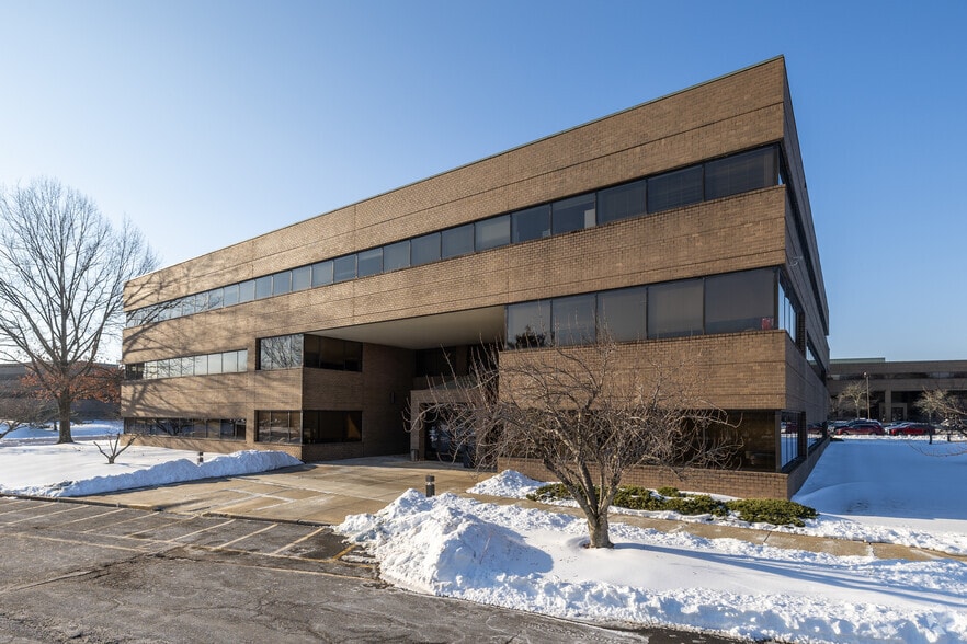 840 Bear Tavern Rd, Ewing, NJ for sale - Building Photo - Image 2 of 3