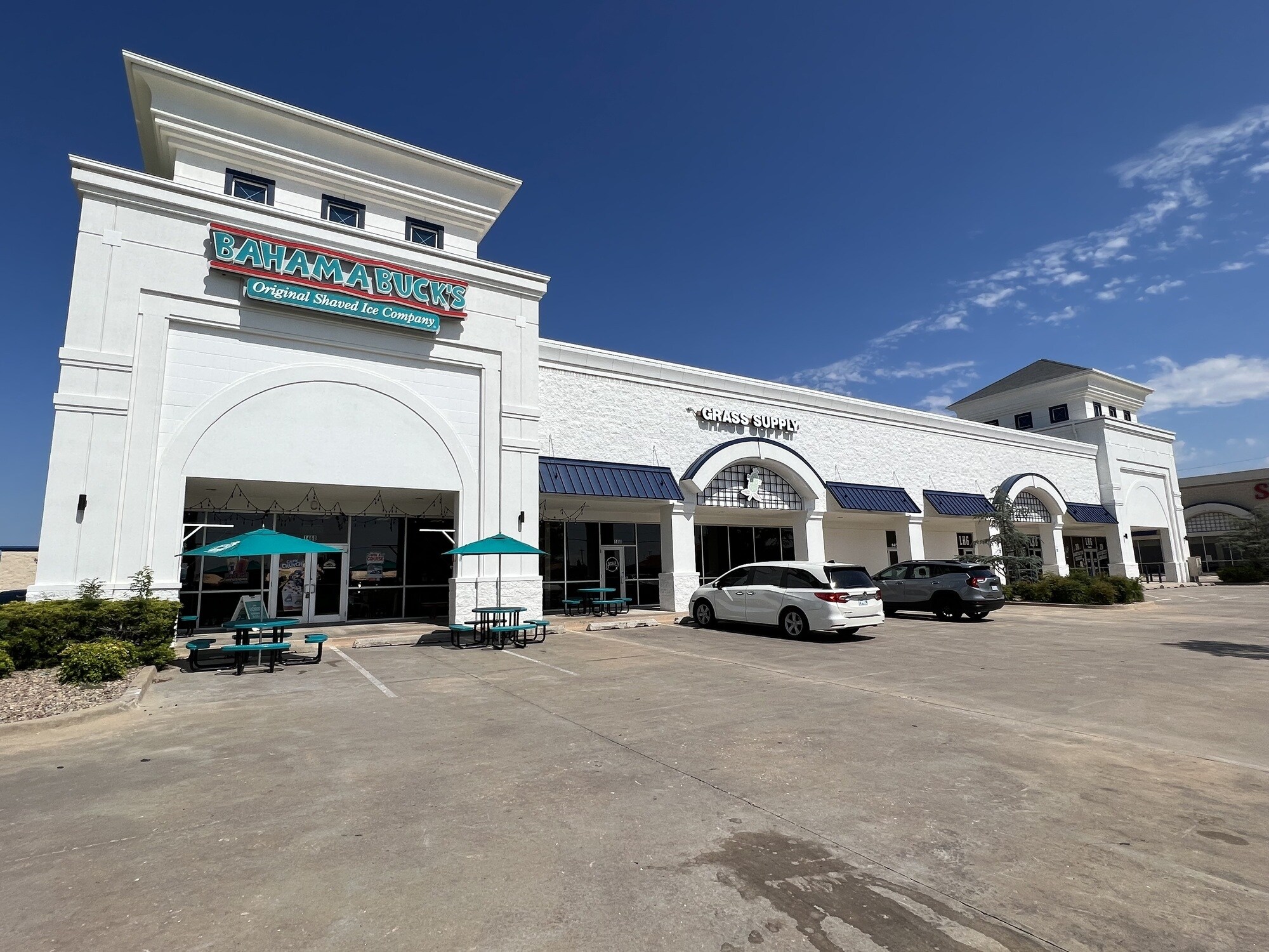 1420 N Kelly Ave, Edmond, OK for lease Primary Photo- Image 1 of 5