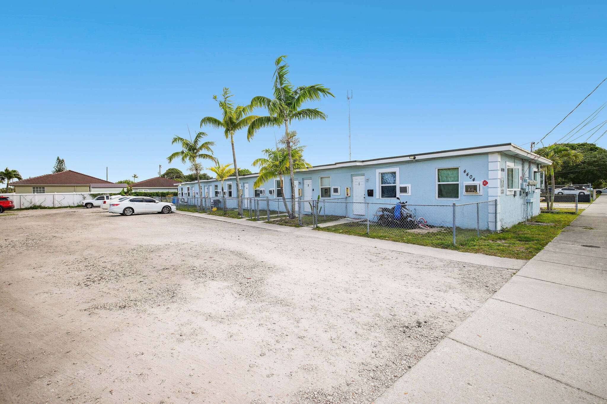 4404 SW 22nd St, West Park, FL à vendre Photo du bâtiment- Image 1 de 1