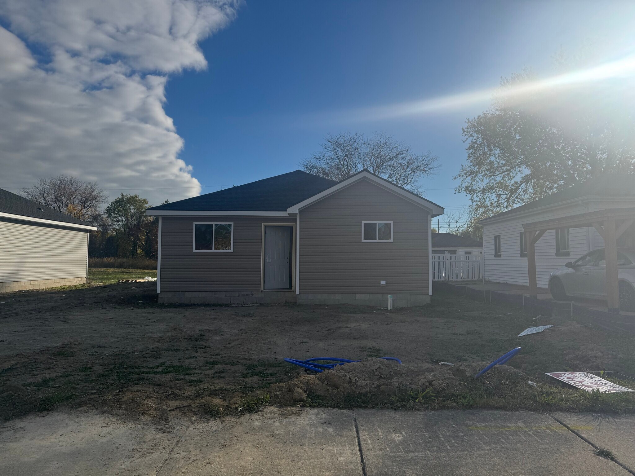 7x Wellington Ave + 21 Potential Studios portefeuille de 7 propriétés à vendre sur LoopNet.ca Photo principale- Image 1 de 6