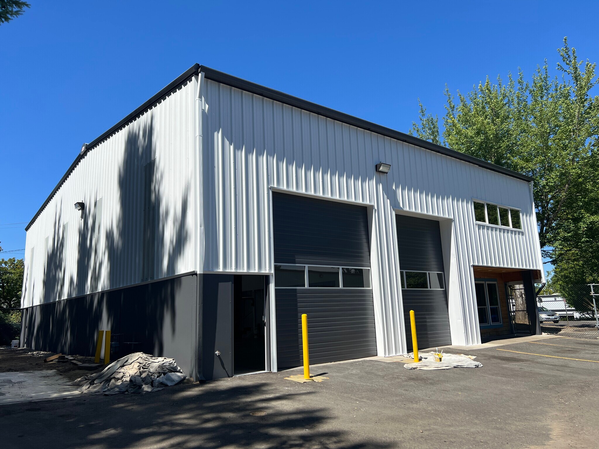 11244 SW Tiedeman Ave, Tigard, OR à vendre Photo du bâtiment- Image 1 de 1