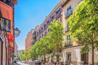 Plus de détails pour Calle Del Conde Duque, 5, Madrid - Cotravail à louer