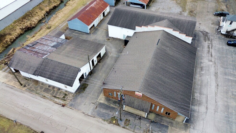 16 Madison St, Leetonia, OH à vendre - Photo du bâtiment - Image 2 de 33