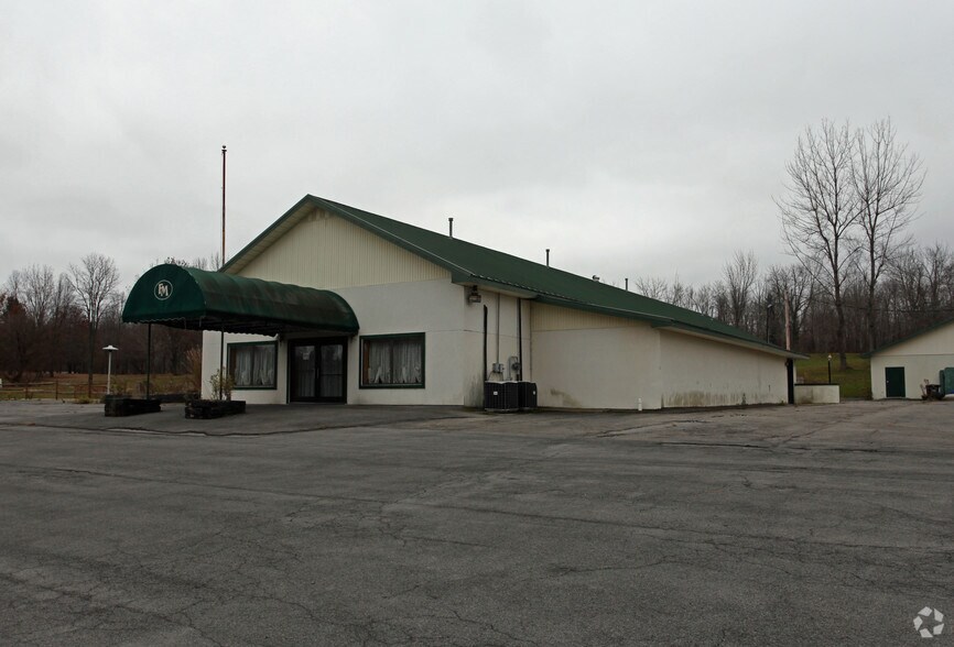 2107 Rt-48, Fulton, NY à louer - Photo du bâtiment - Image 2 de 15