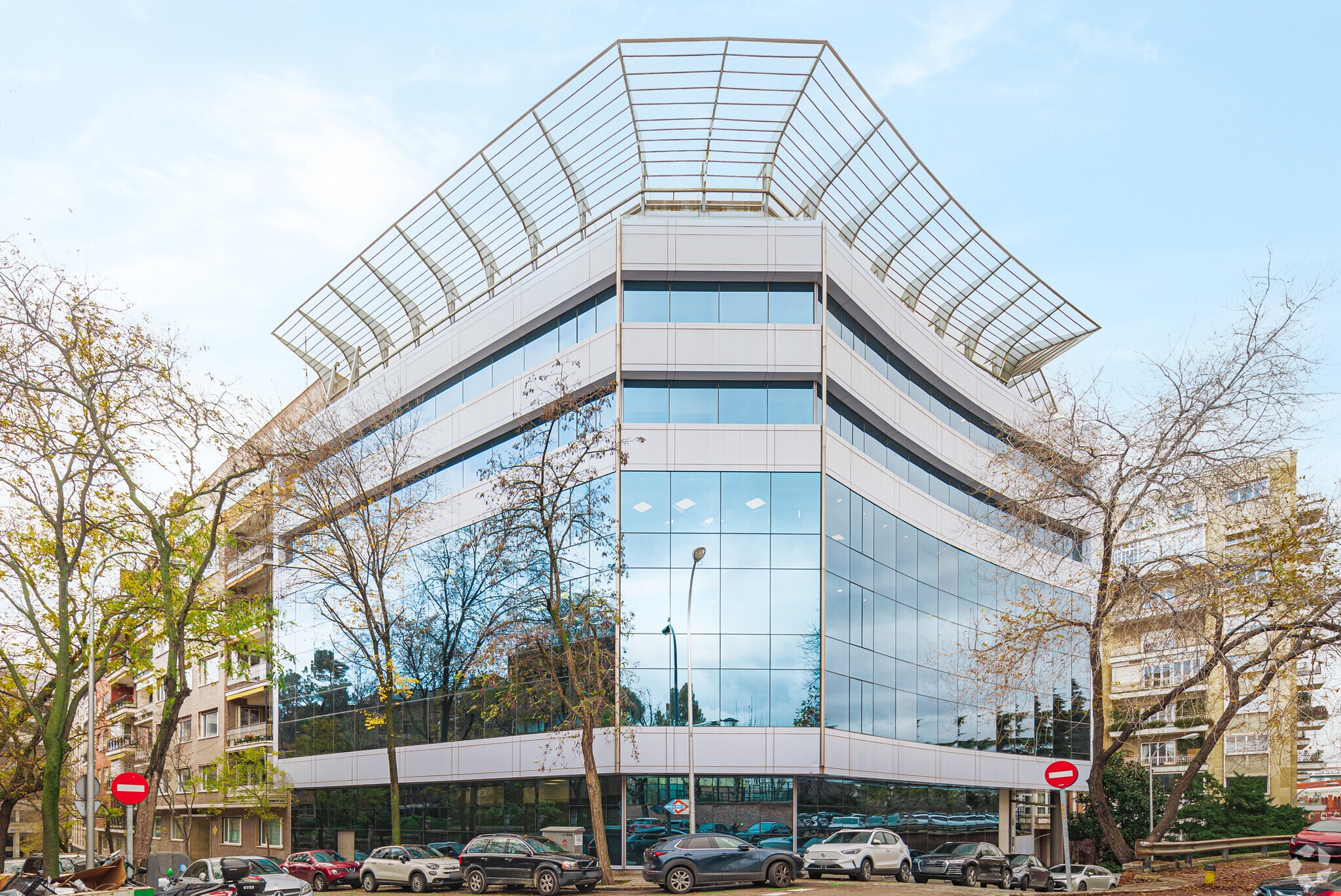 Calle de Pedro de Valdivia, 10, Madrid, Madrid for lease Primary Photo- Image 1 of 6