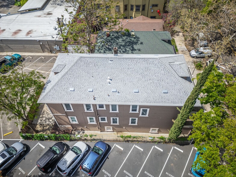 2110-2112 I St, Sacramento, CA à vendre - Photo du bâtiment - Image 3 de 10