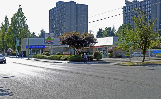 More details for 7587-7589 Edmonds St, Burnaby, BC - Retail for Lease