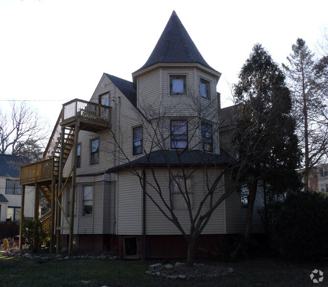 397 Courtland Ave, Stamford, CT à louer - Photo du bâtiment - Image 2 de 3