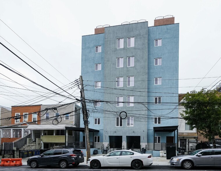 1525-1527 Bryant Ave, Bronx, NY for sale - Building Photo - Image 1 of 7