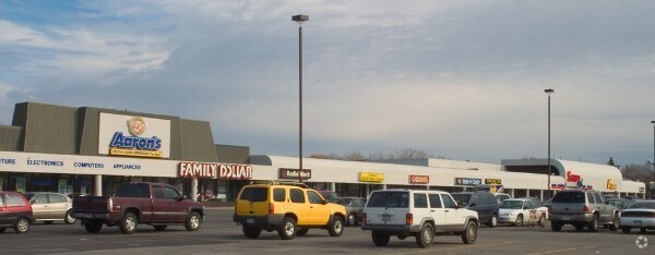 1212-1270 Abbott Rd, Lackawanna, NY à louer - Photo du bâtiment - Image 3 de 7