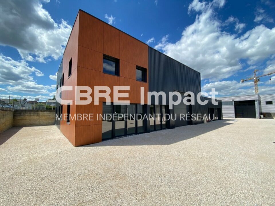 11 Rue De La Petite Fin, Fontaine-lès-Dijon for lease Building Photo- Image 1 of 8