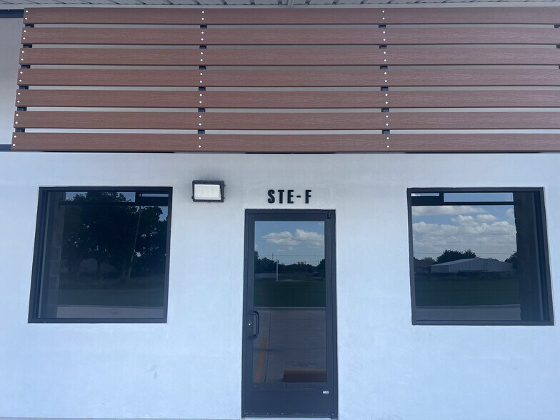 5467 Alamo Rd, Edinburg, TX for lease - Building Photo - Image 2 of 33