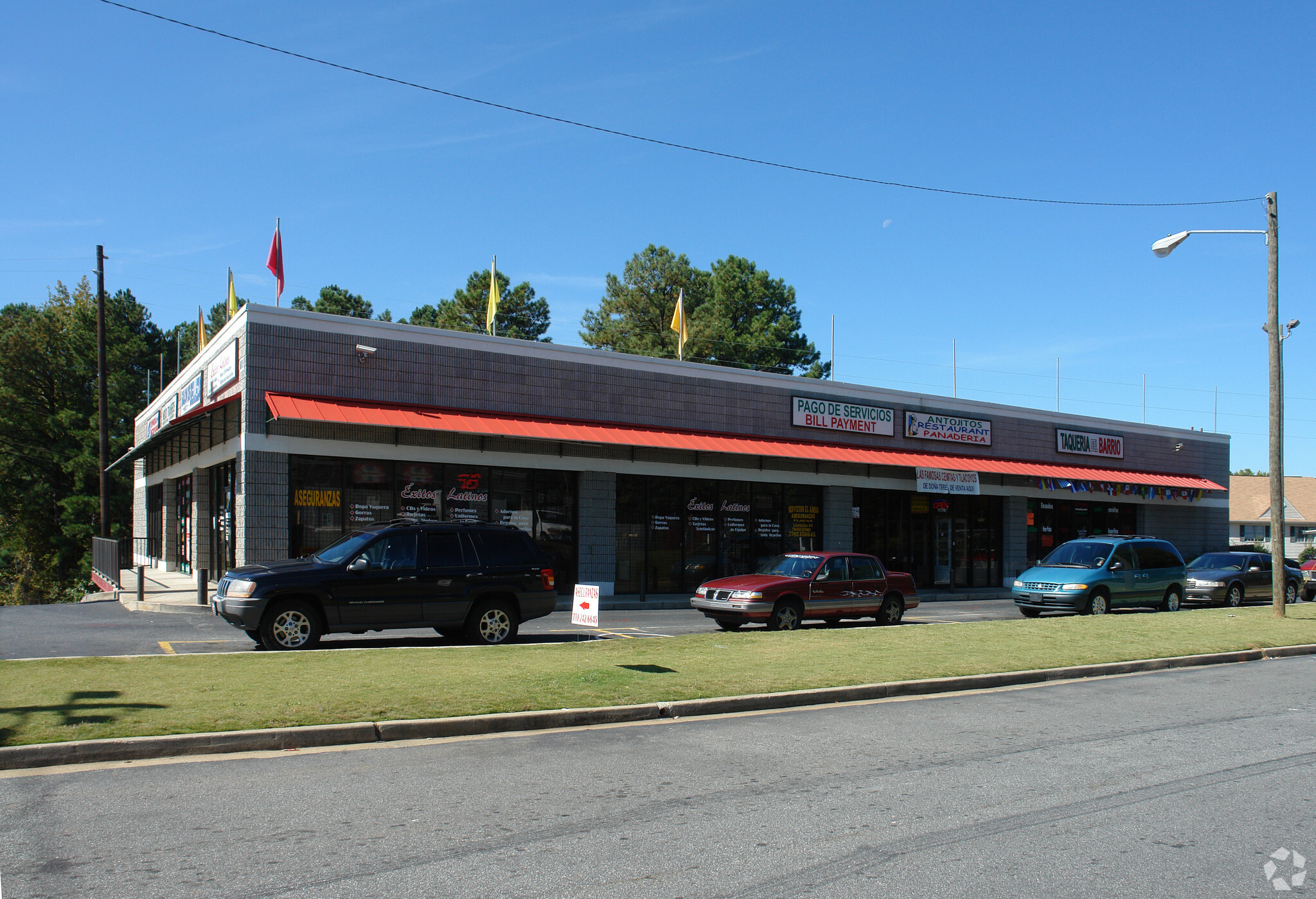 6806 Peachtree Industrial Blvd, Atlanta, GA for lease Primary Photo- Image 1 of 5