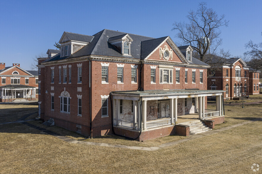 Warfield Ave, Sykesville, MD à vendre - Photo du b timent - Image 3 de 8