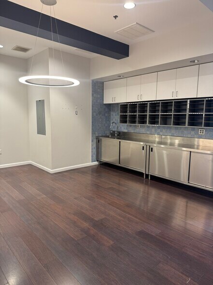 13380 Clarksville Pike, Highland, MD à louer - Photo du bâtiment - Image 3 de 6