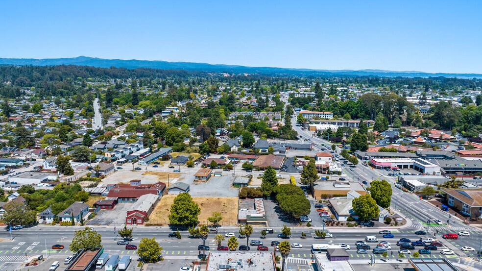 806 Ocean St, Santa Cruz, CA à vendre - Aérien - Image 3 de 19