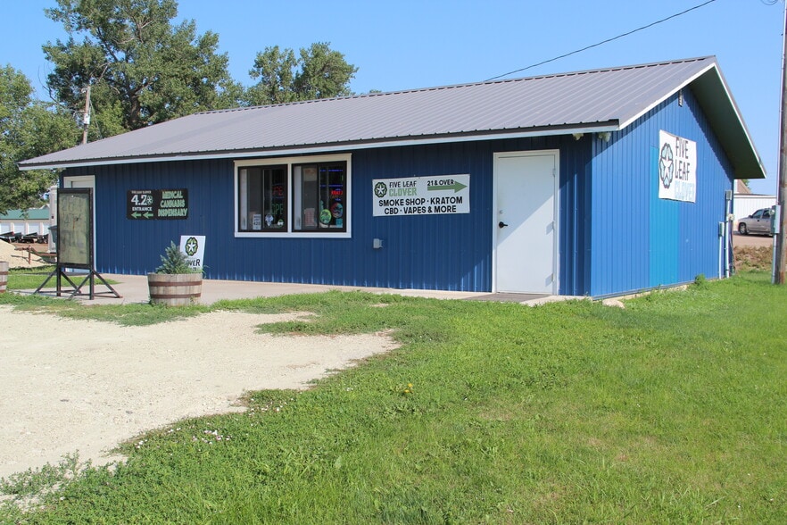 210 E Fourth St, Colome, SD for sale - Building Photo - Image 2 of 17