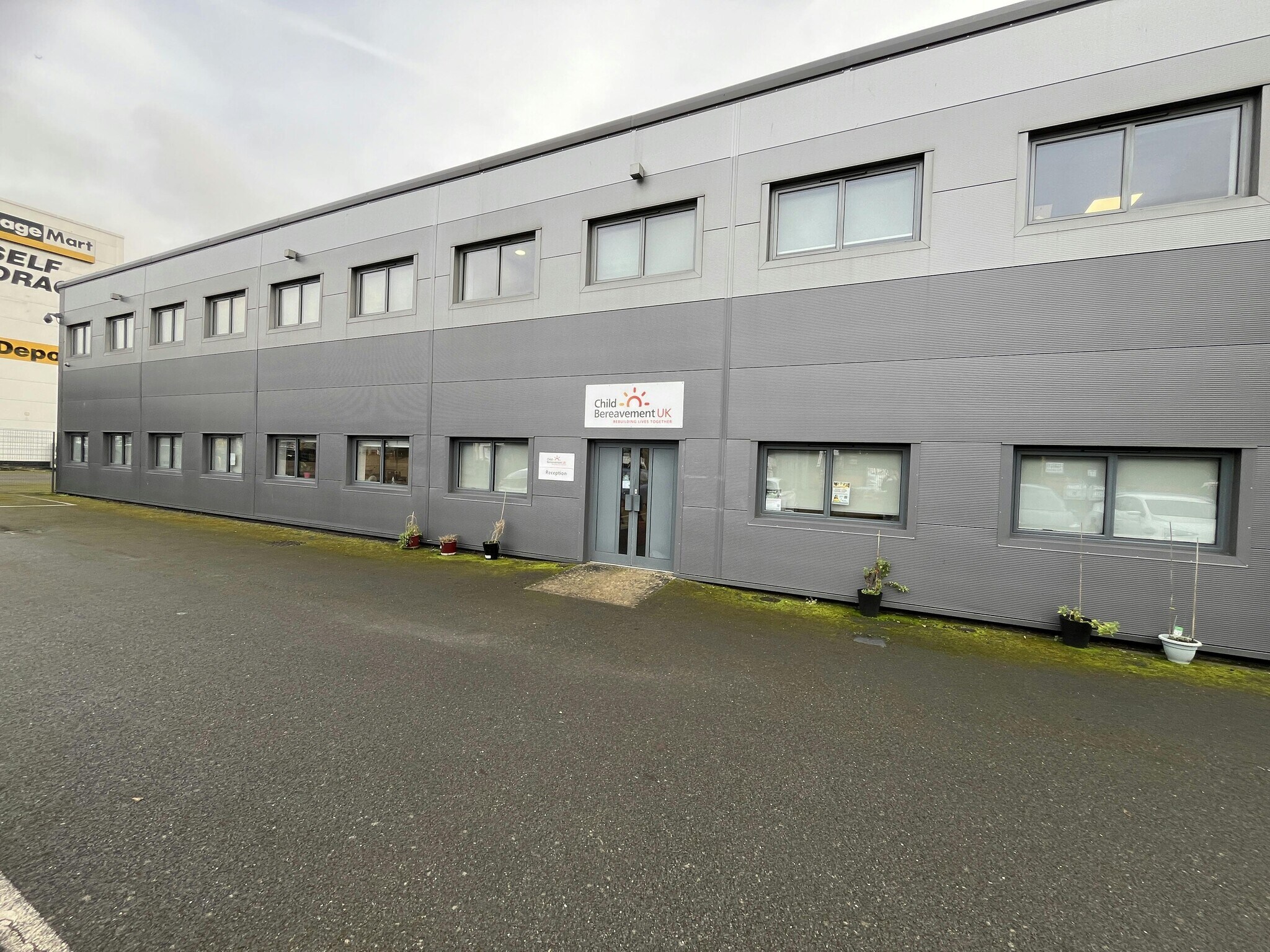 Units A & C Knaves Beech Way, Loudwater Way, High Wycombe à louer Photo du bâtiment- Image 1 de 27