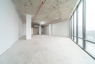 124-28 Queens Blvd, Kew Gardens, NY à louer Photo du bâtiment- Image 2 de 5