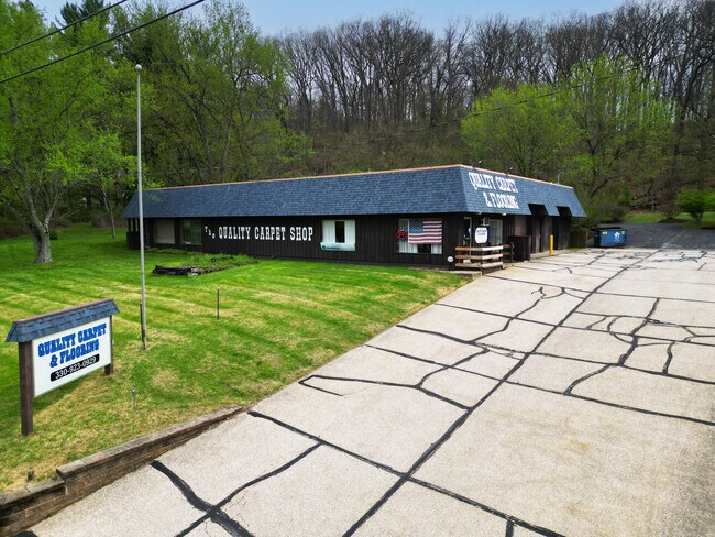 More details for 1755 Akron Peninsula Rd, Akron, OH - Retail for Sale