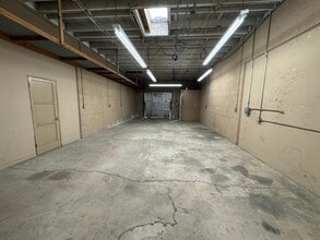 8124-8142 Orion Ave, Van Nuys, CA for lease Building Photo- Image 1 of 3