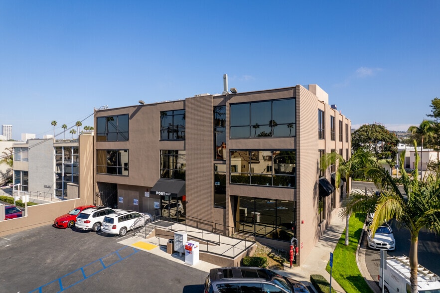 2865-2867 E Coast Hwy, Corona del Mar, CA for lease - Building Photo - Image 1 of 7